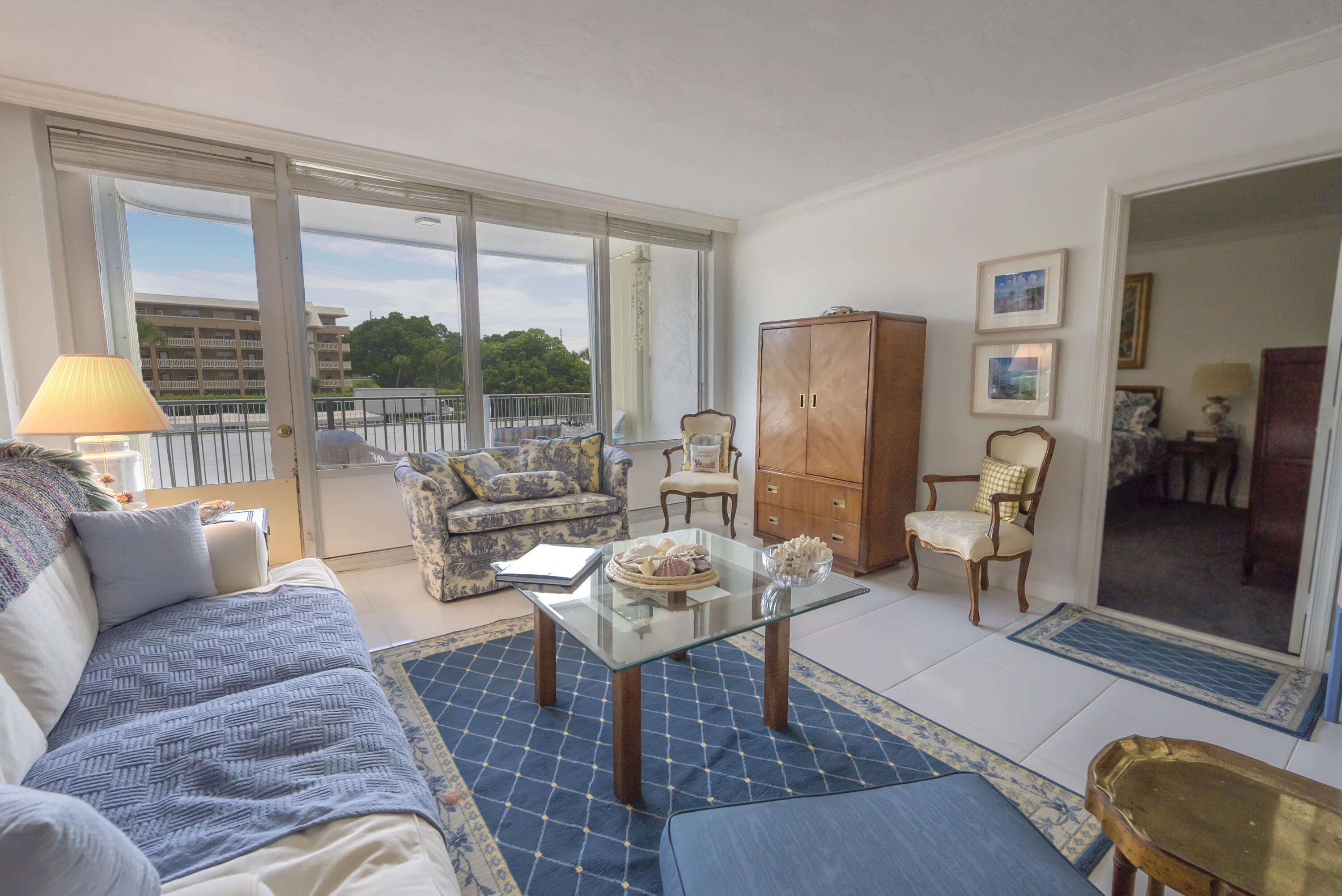 GEMINI CONDO - Residential