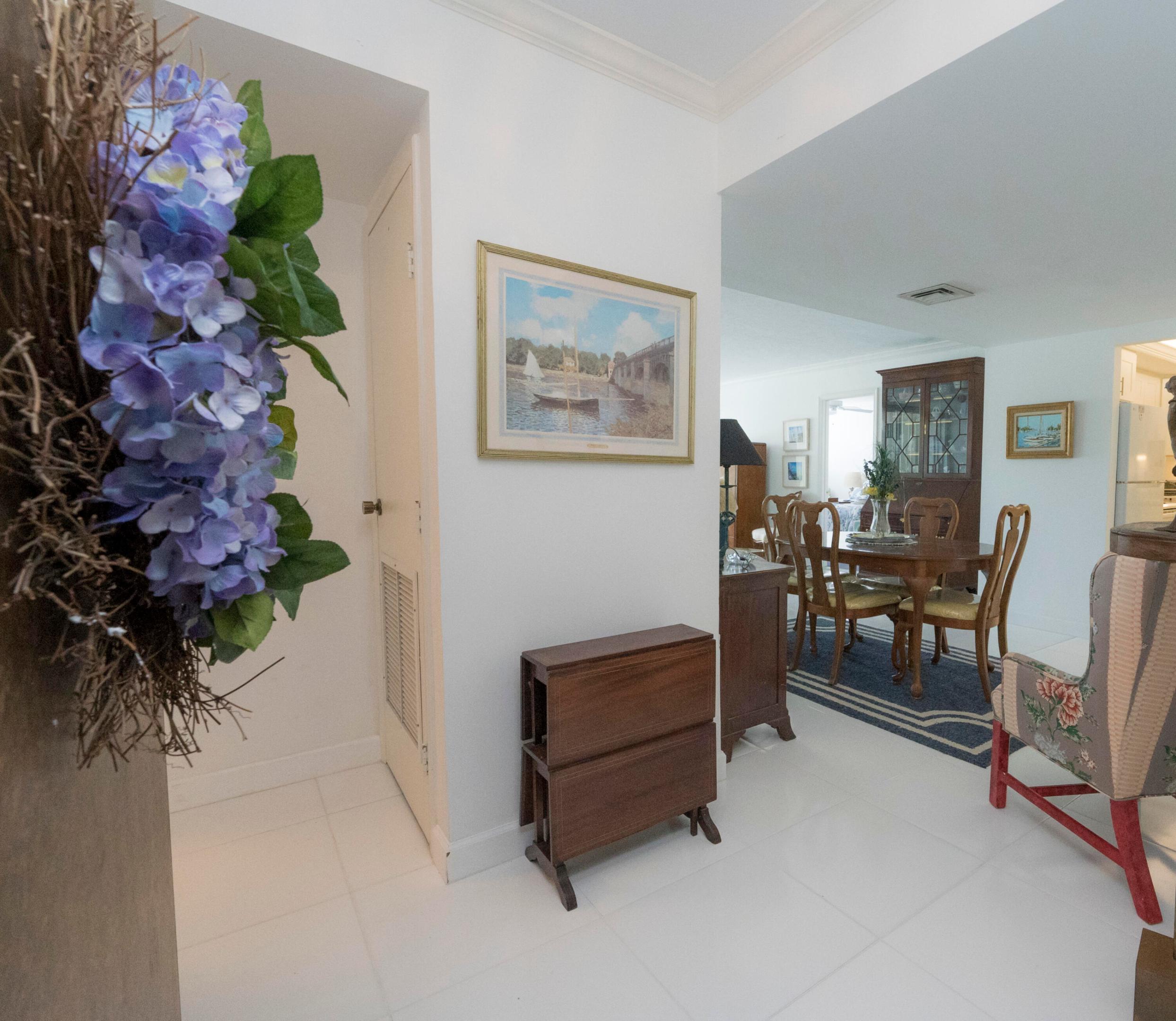 GEMINI CONDO - Residential