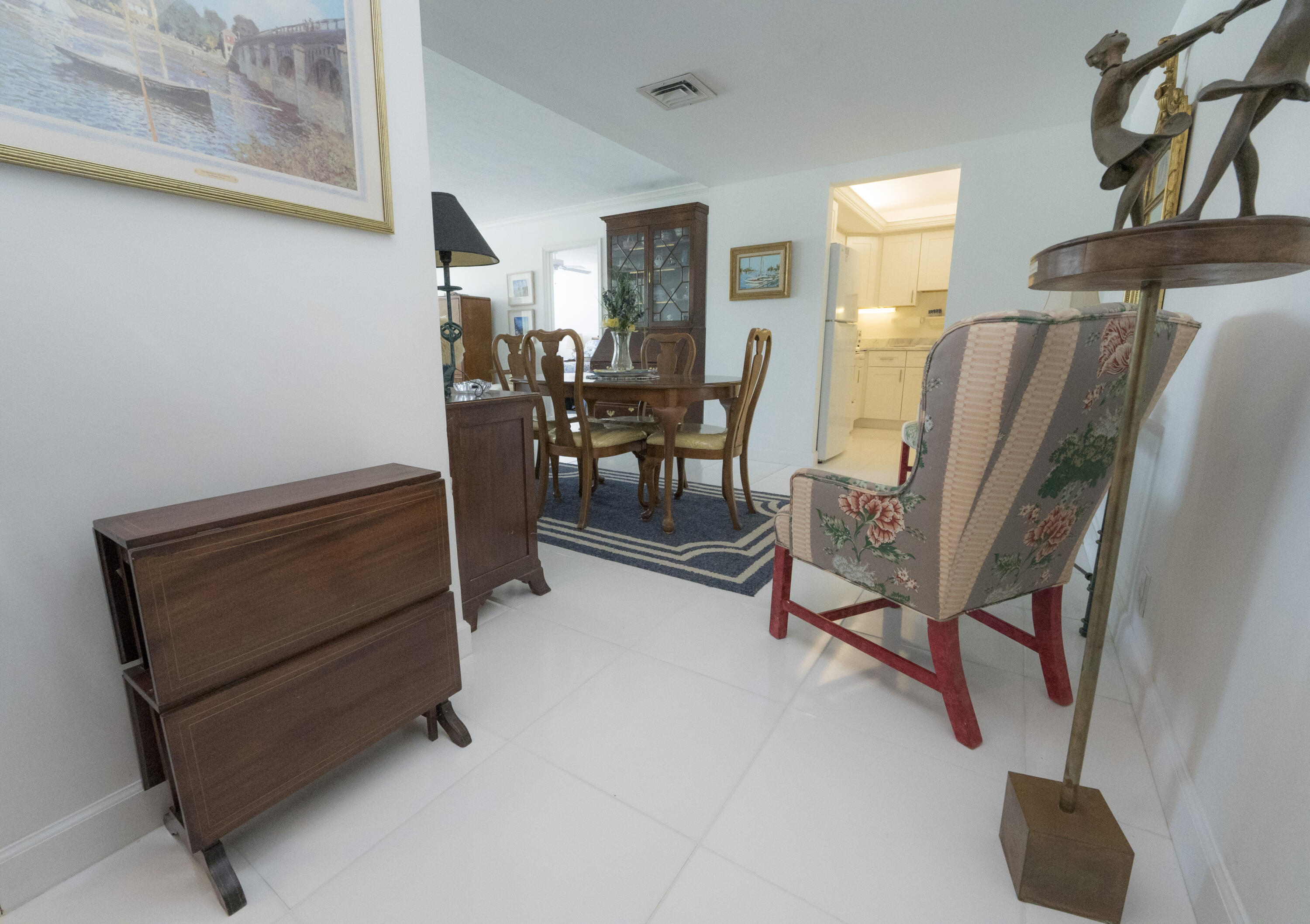 GEMINI CONDO - Residential