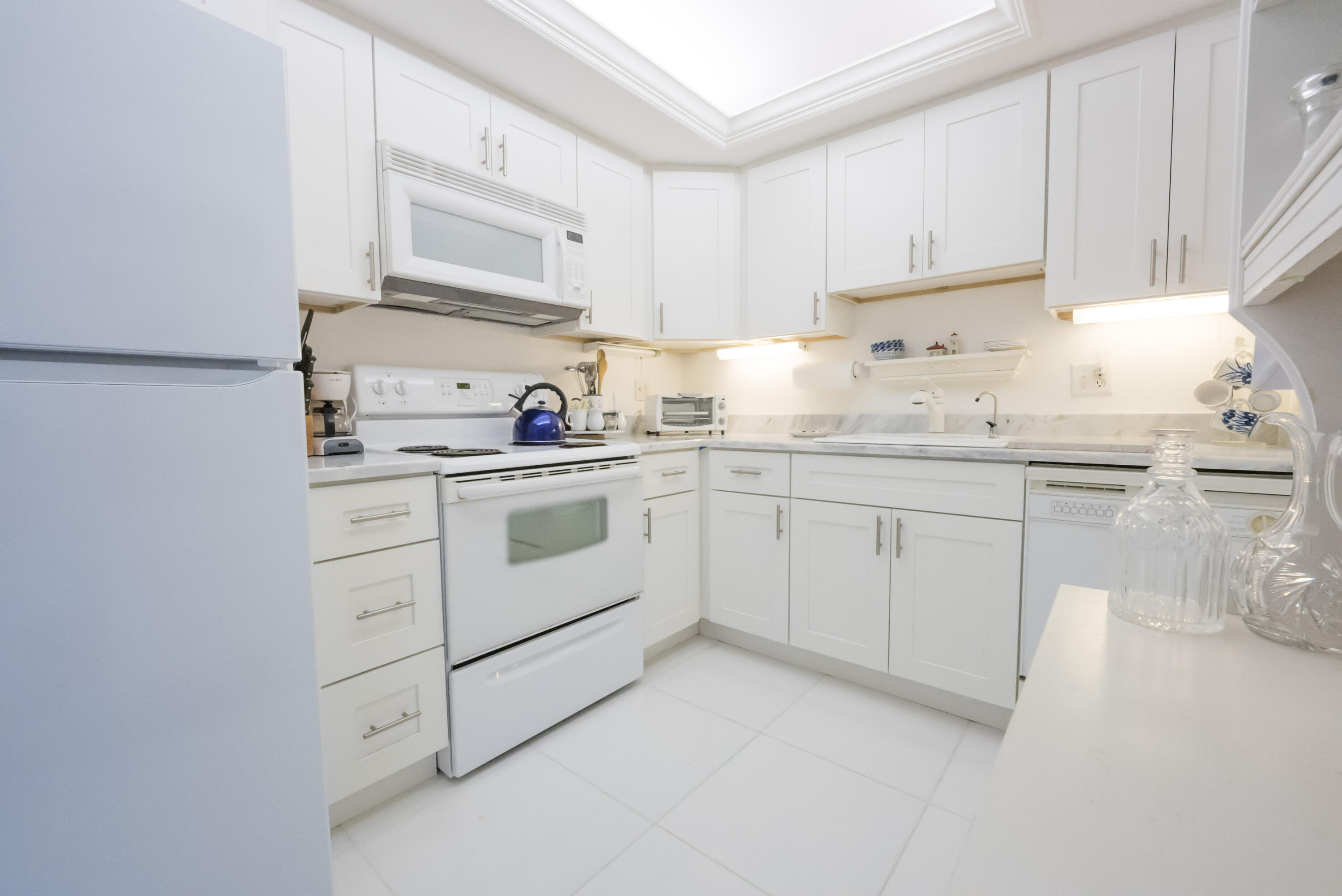 GEMINI CONDO - Residential