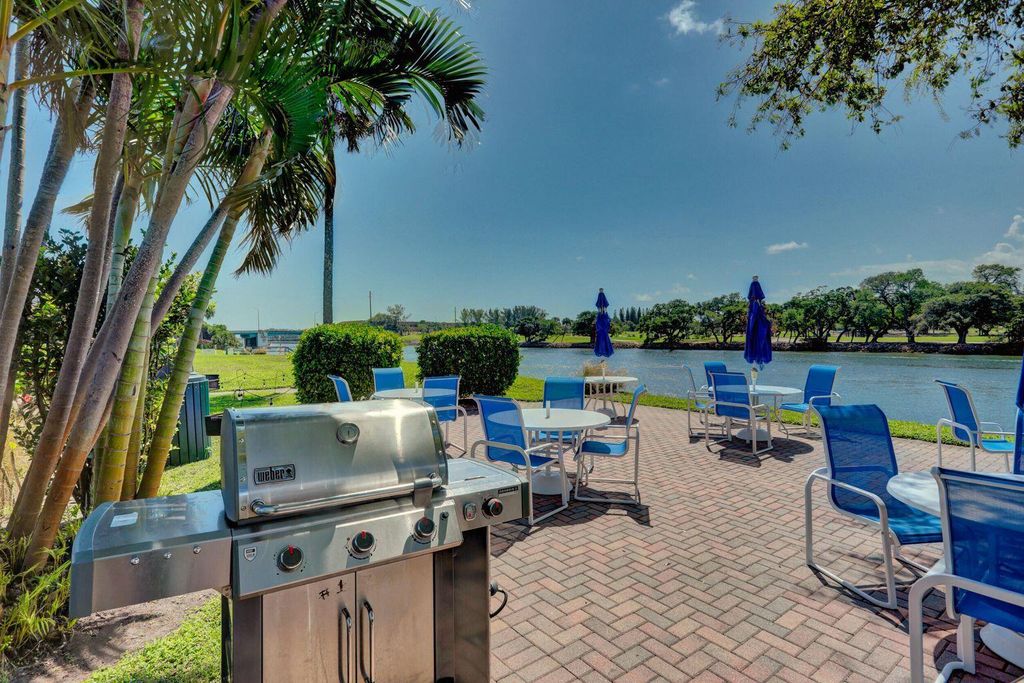 Photo of 336 Golfview Road #203, North Palm Beach, FL 33408 (MLS # B26003198)