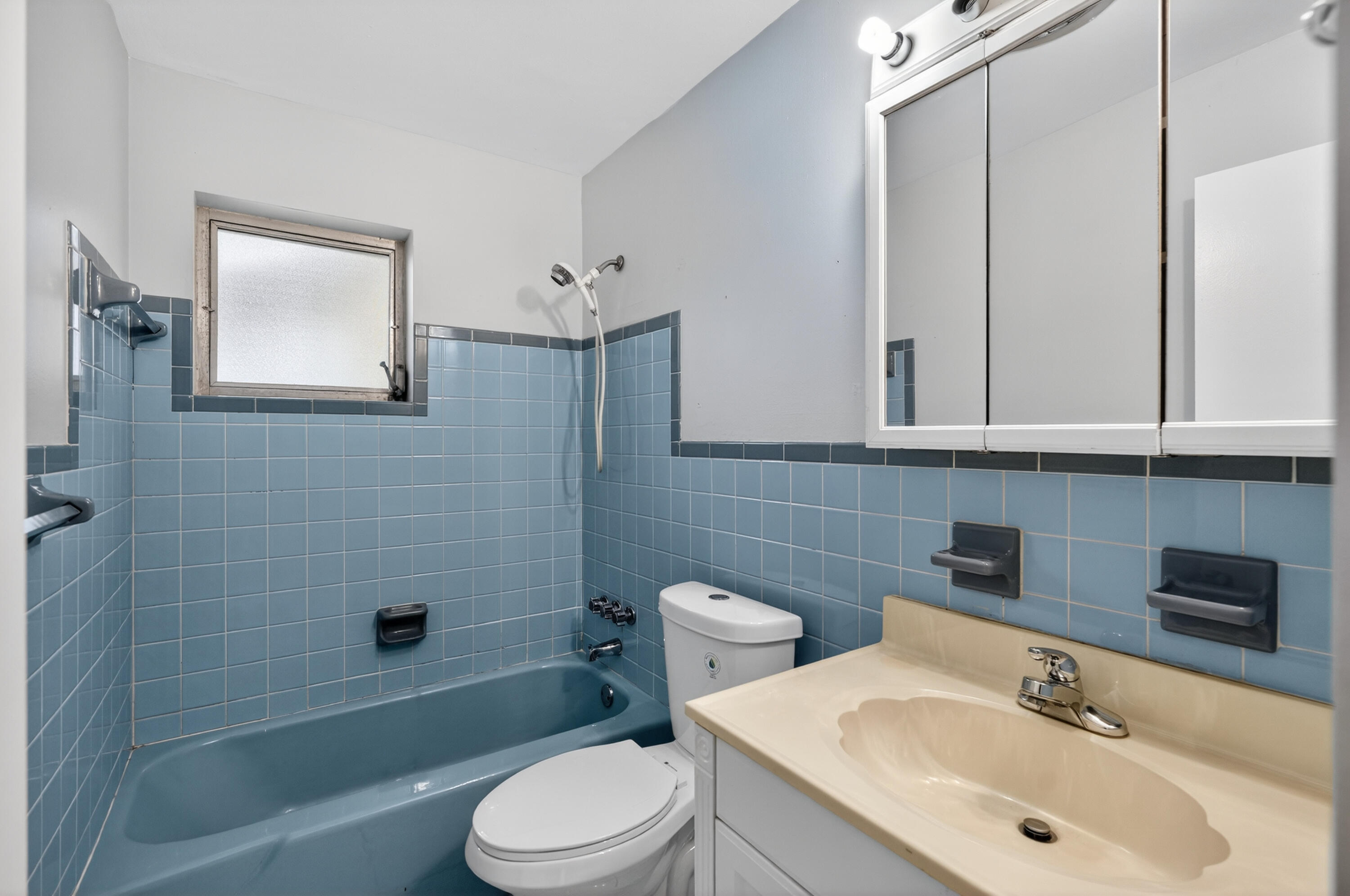 PALM BEACH GARDENS ESTATES - Residential