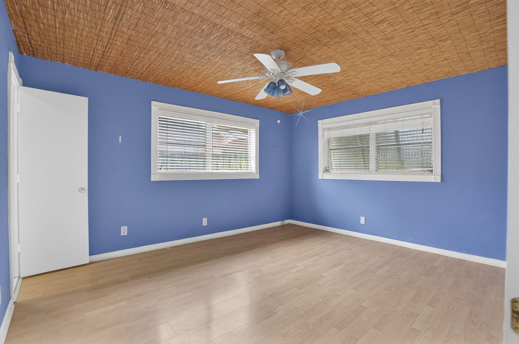 PALM BEACH GARDENS ESTATES - Residential