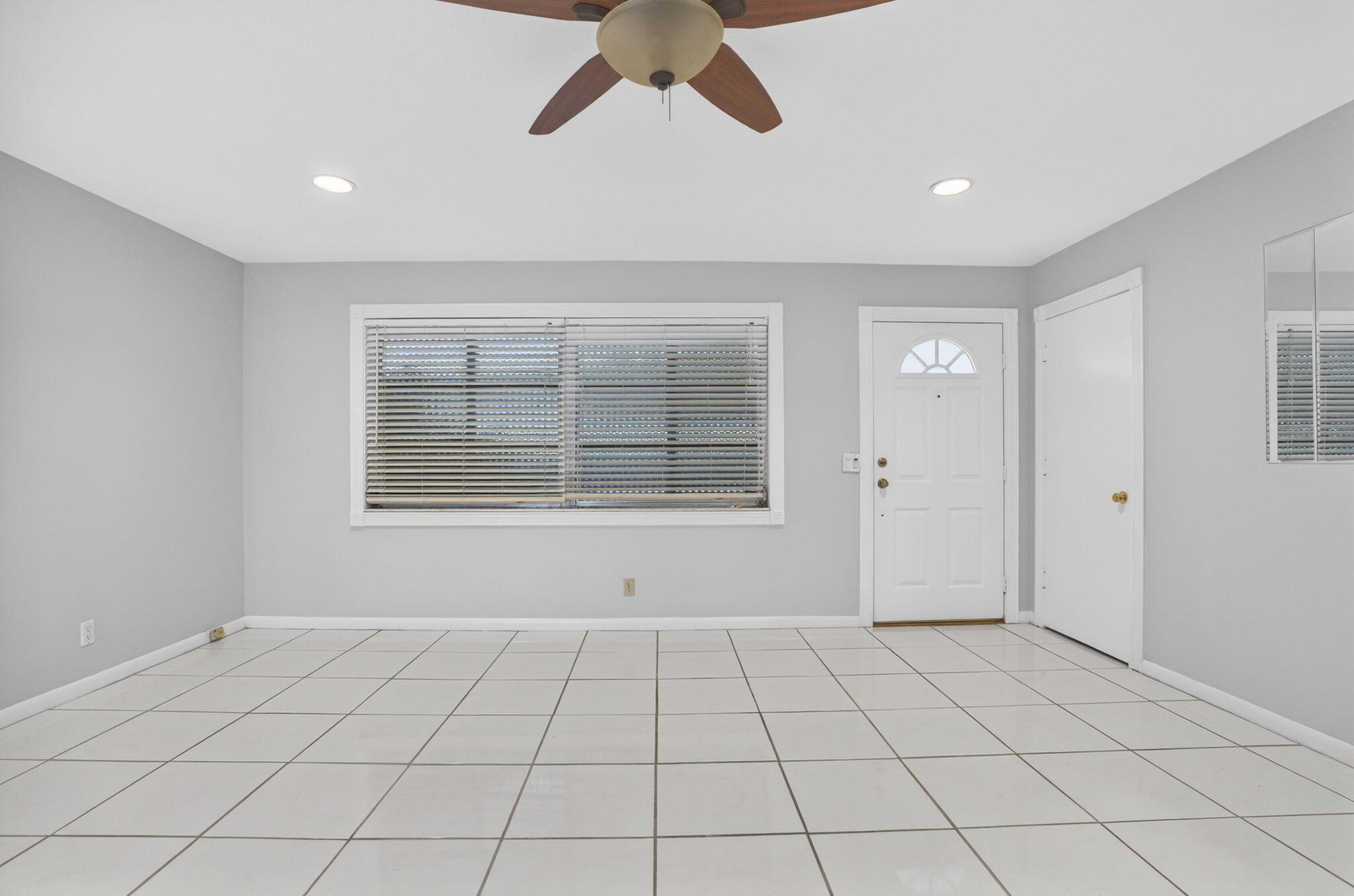 PALM BEACH GARDENS ESTATES - Residential