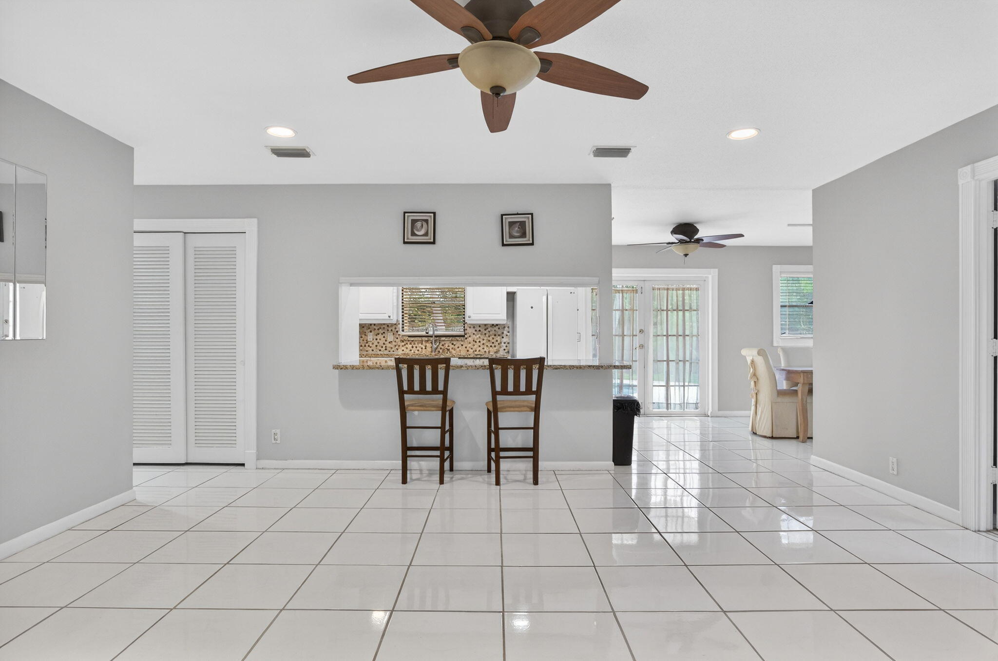 PALM BEACH GARDENS ESTATES - Residential