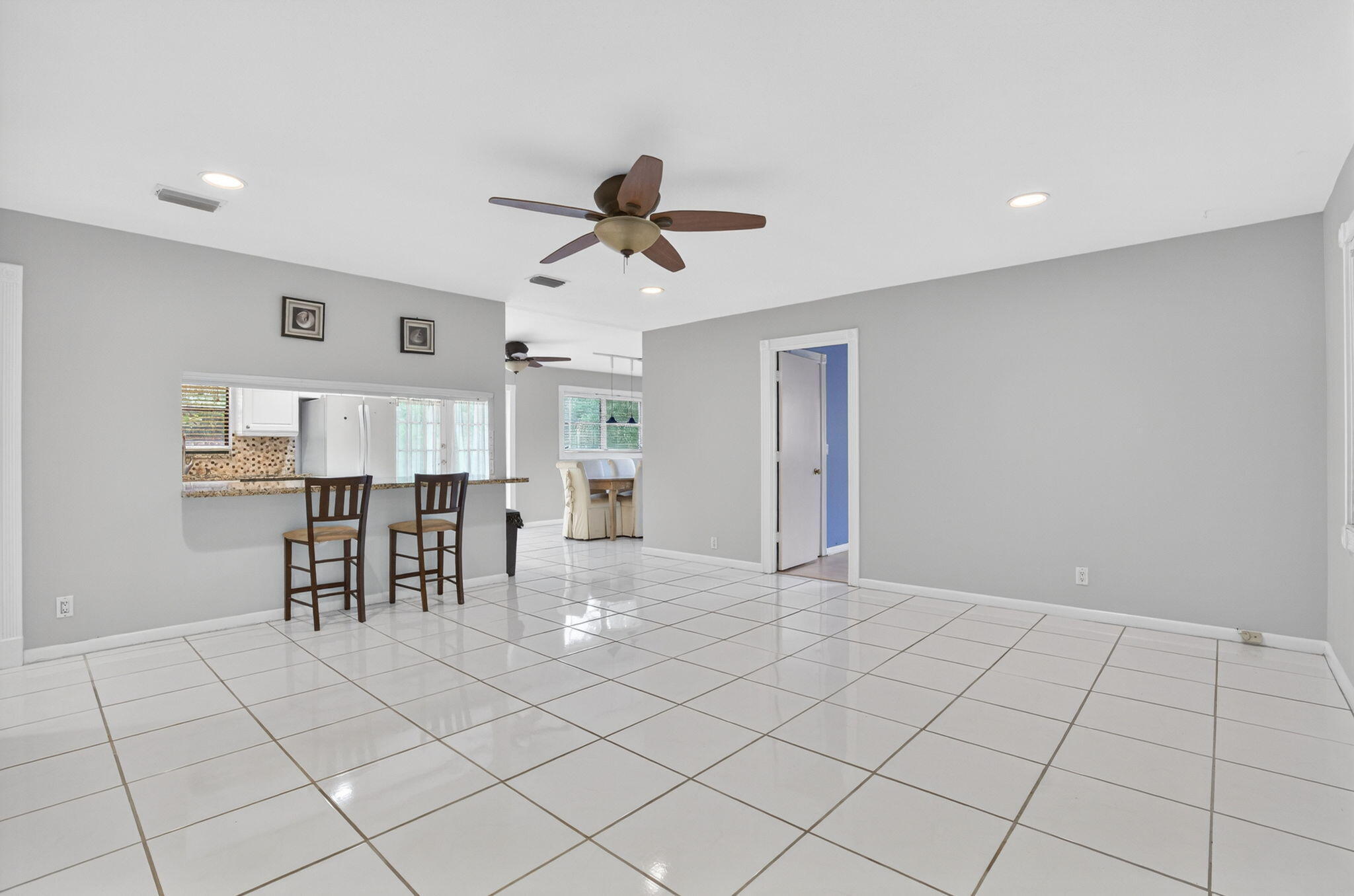 PALM BEACH GARDENS ESTATES - Residential