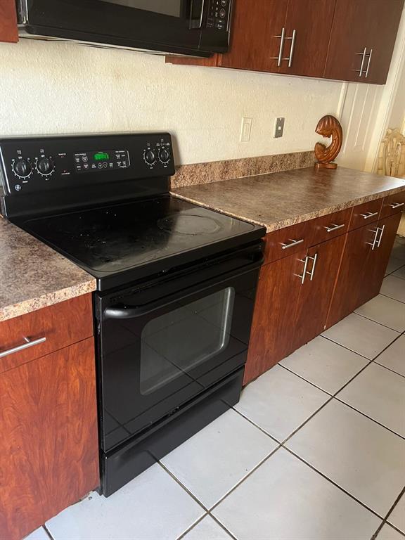 MONROE HEIGHTS - Residential Lease