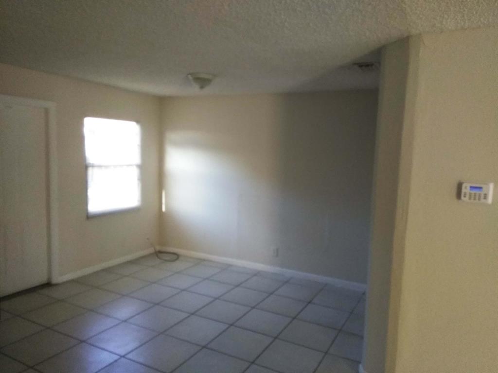 MONROE HEIGHTS - Residential Lease