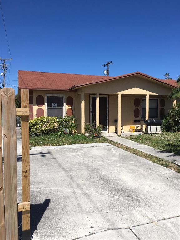 MONROE HEIGHTS - Residential Lease