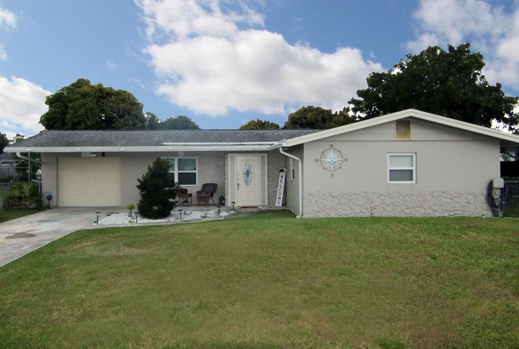 Photo of 408 Willows Avenue Ave, Port St Lucie, FL 34952 (MLS # R10768500)