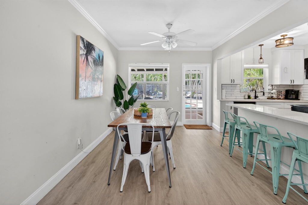 Photo of 111 SW 3rd Court, Boynton Beach, FL 33435 (MLS # R11146381)