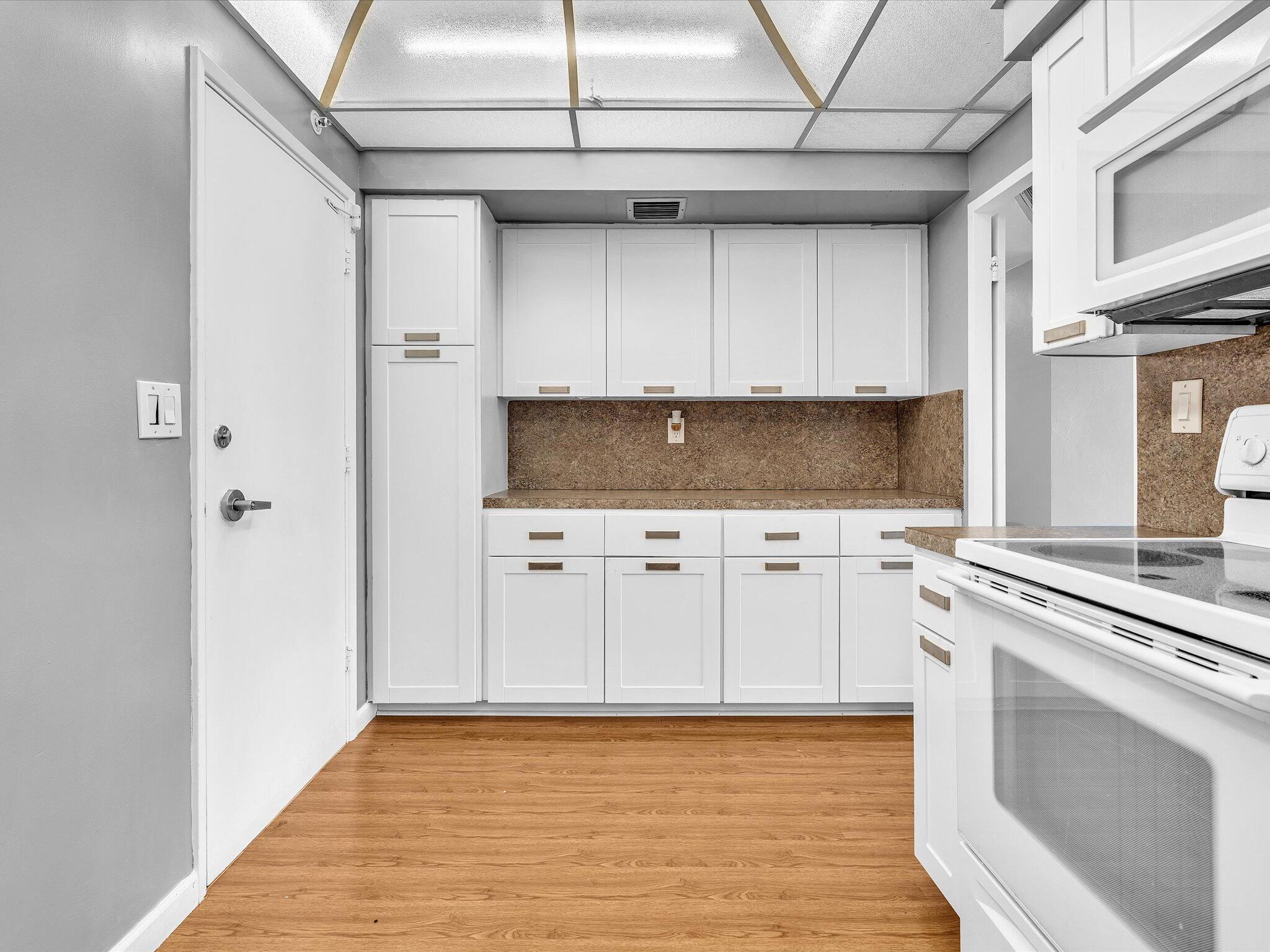 CORAL RIDGE TOWERS EAST CO-OP - Residential