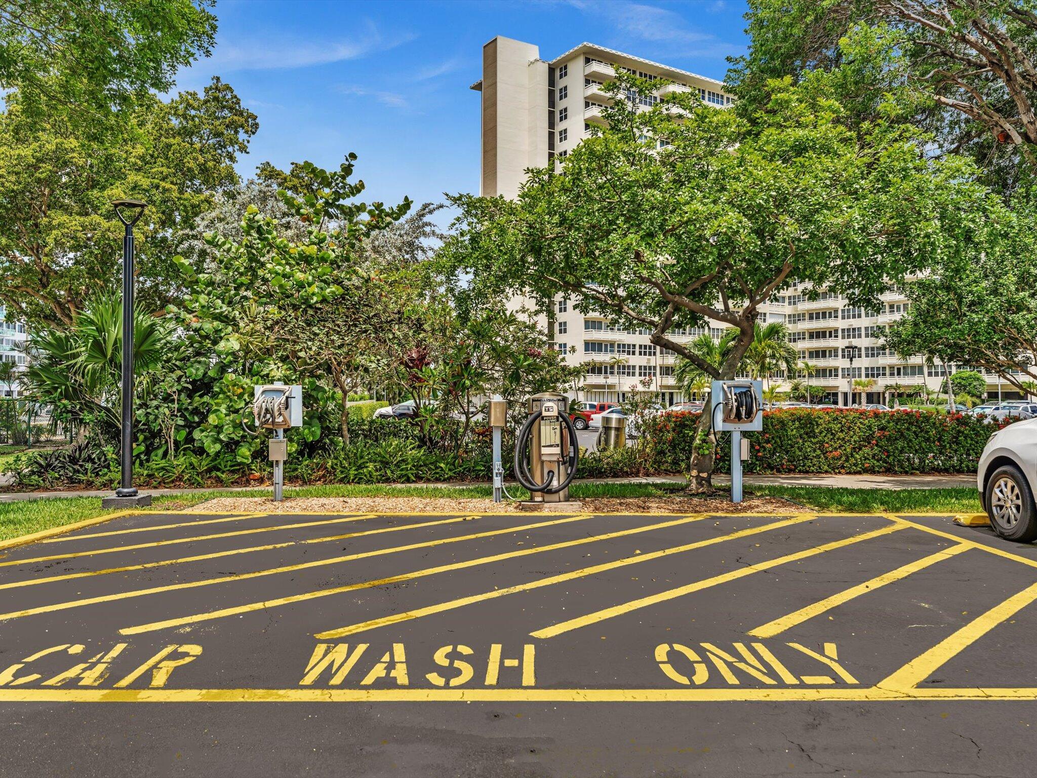 CORAL RIDGE TOWERS EAST CO-OP - Residential