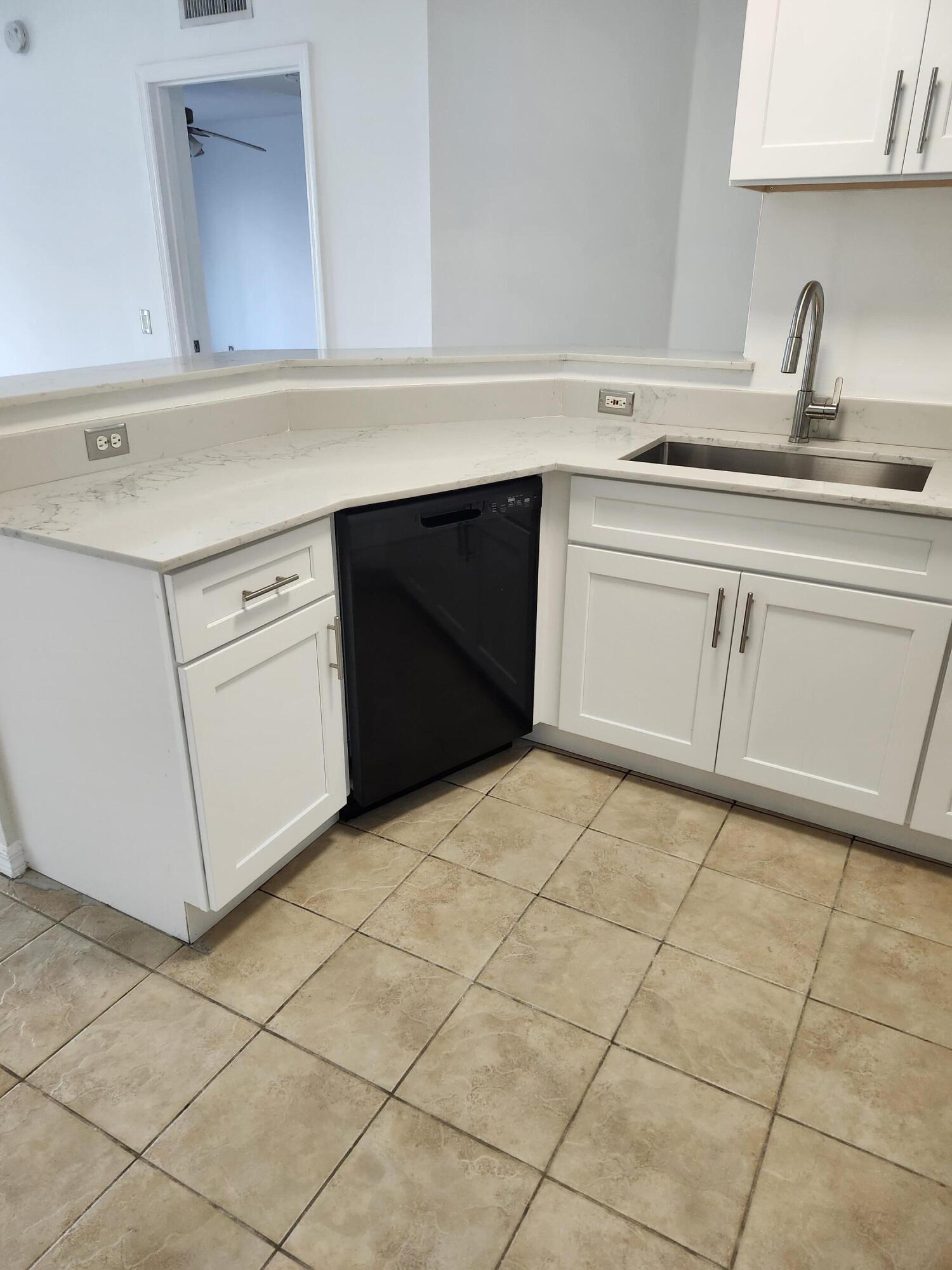 VILLA DEL SOL CONDO - Residential Lease