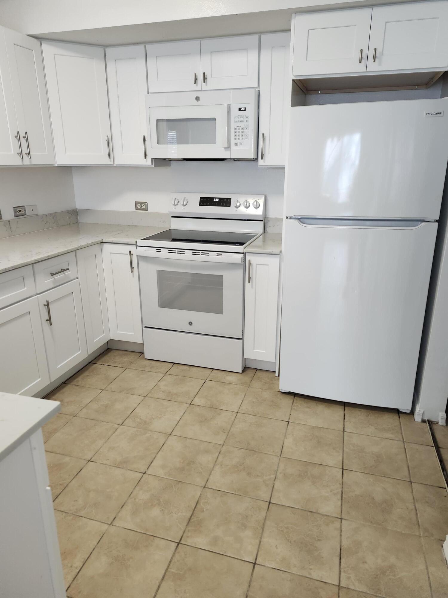 VILLA DEL SOL CONDO - Residential Lease