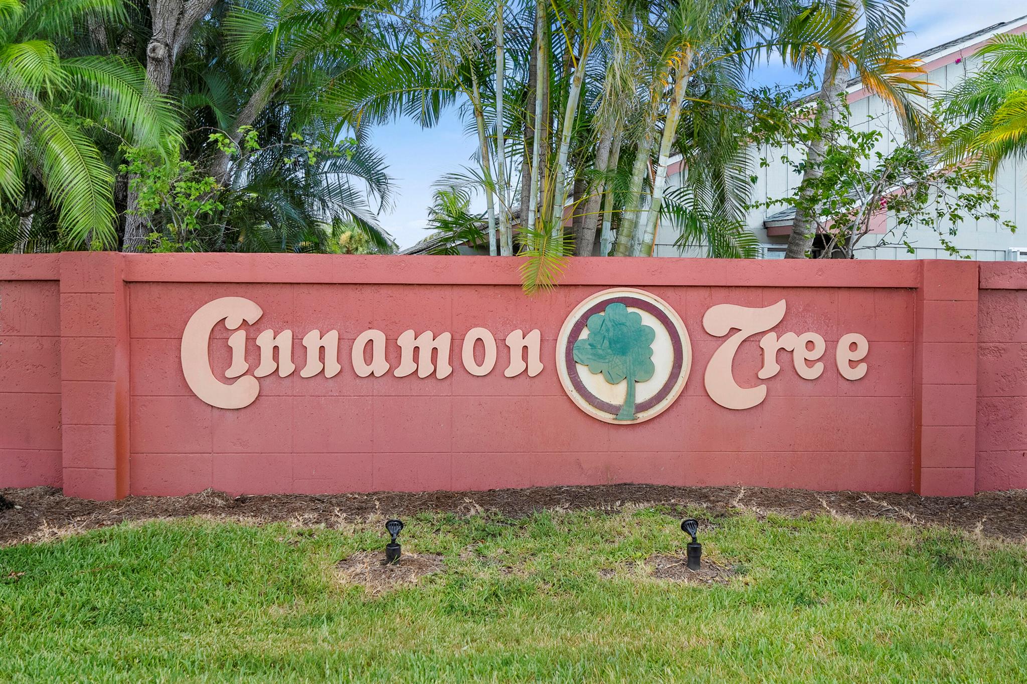 CINNAMON TREE - Residential