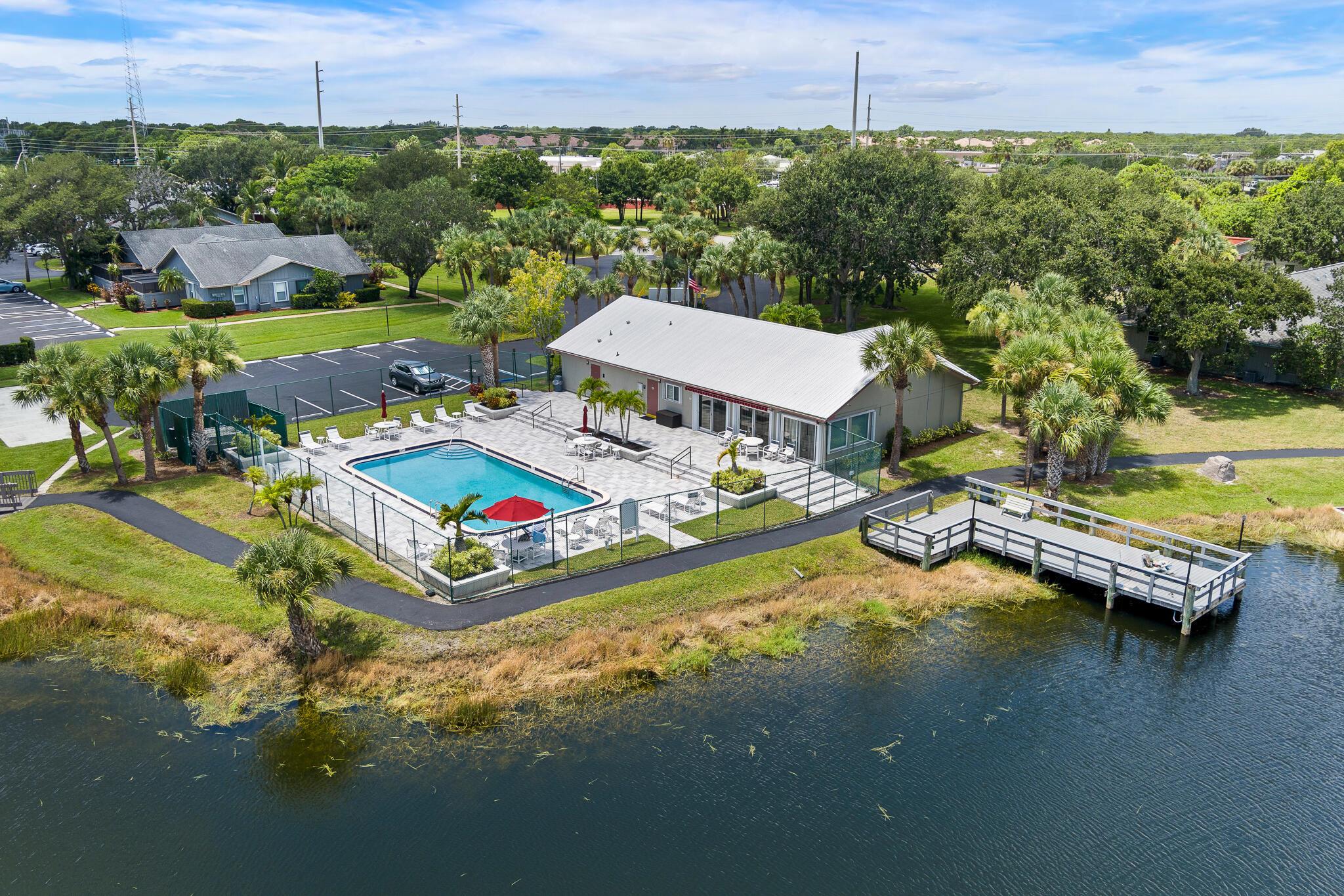 CINNAMON TREE - Residential
