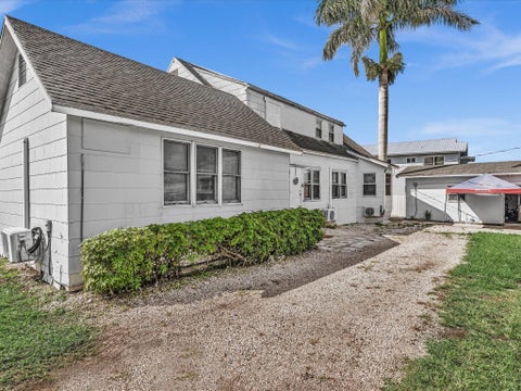 Tiny photo for 9 NW AVENUE D, Belle Glade, FL 33430 (MLS # B26089815)