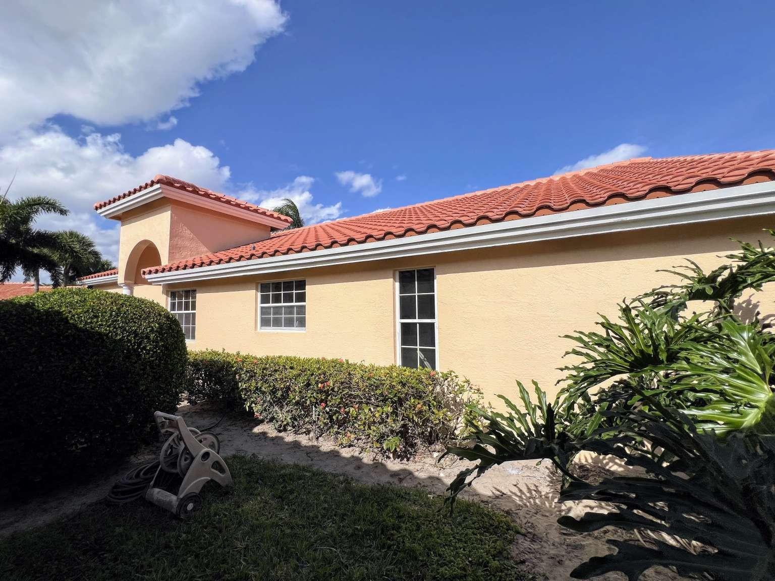 5040 Alencia Ct