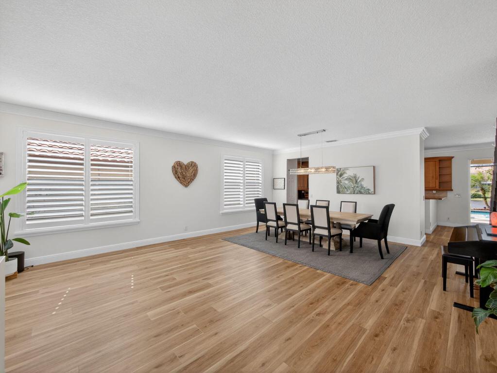 8905 Spring Valley Drive