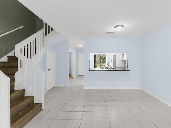 SPRINGTREE LAKES - Residential