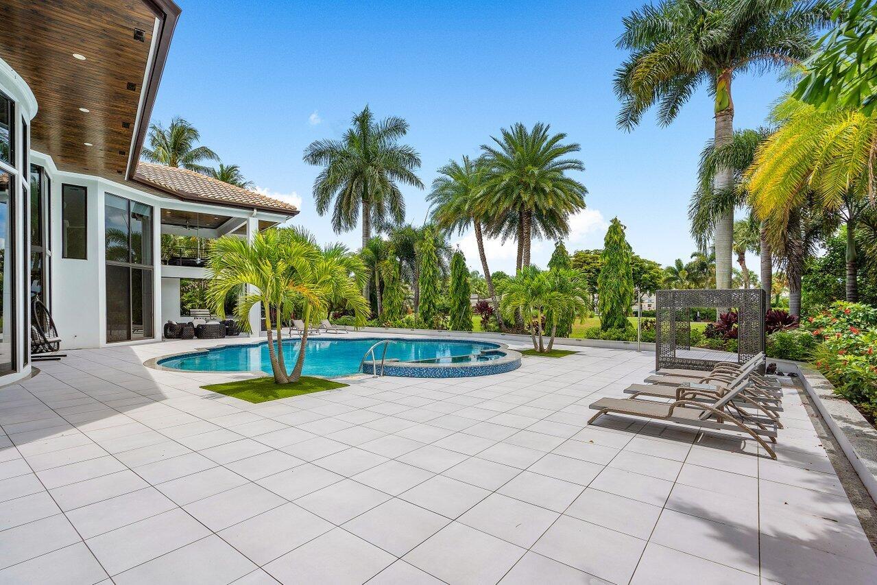 BOCA WEST - Residential
