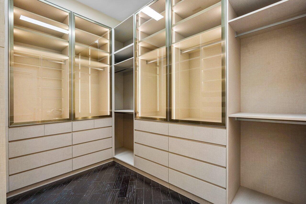 BOCA WEST - Residential