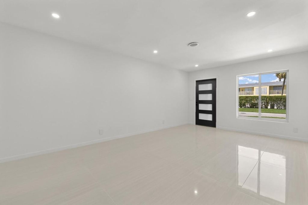 Photo of 1750 NE 49th Street, Fort Lauderdale, FL 33334 (MLS # R11153108)