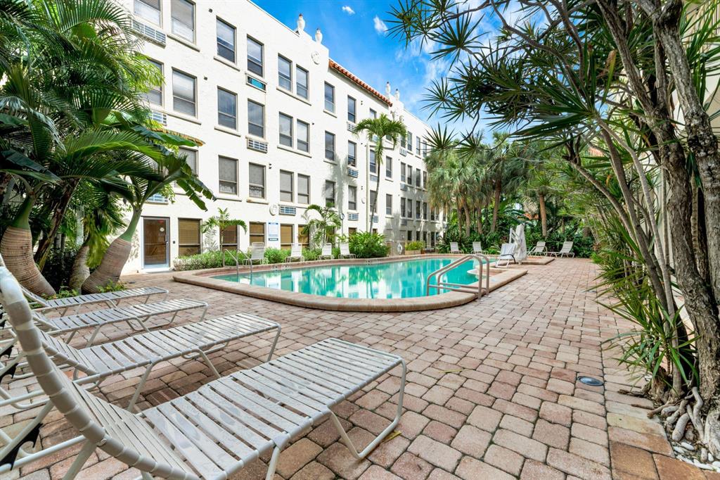 PALM BEACH HOTEL CONDO - Residential