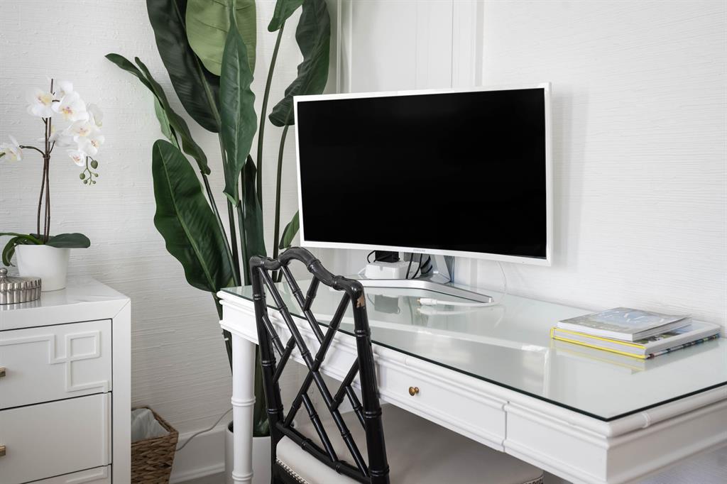 PALM BEACH HOTEL CONDO - Residential