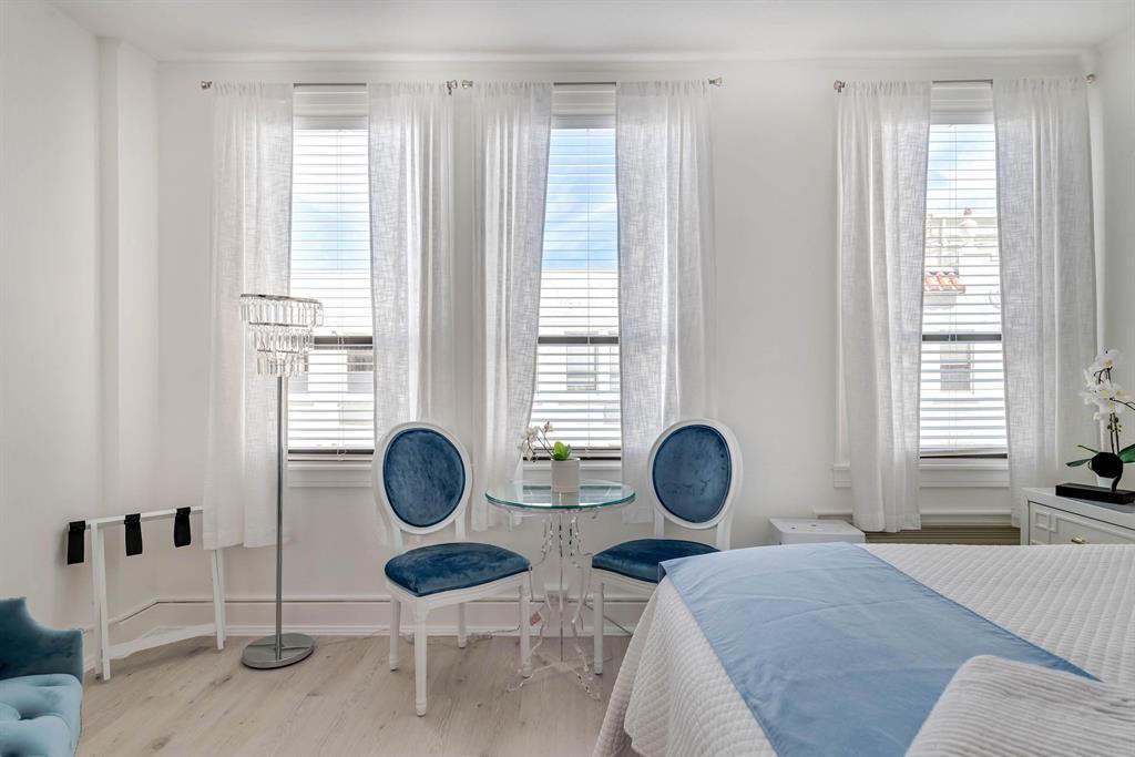 PALM BEACH HOTEL CONDO - Residential