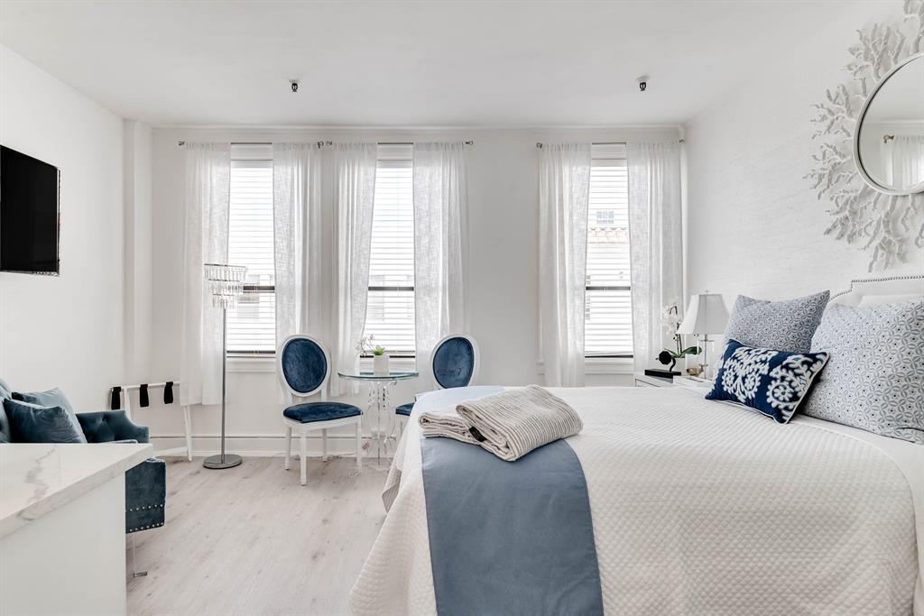 PALM BEACH HOTEL CONDO - Residential