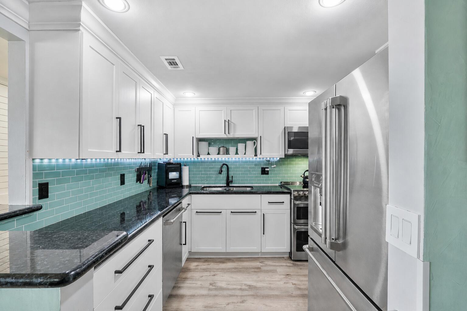 305 N POMPANO BEACH Boulevard 804