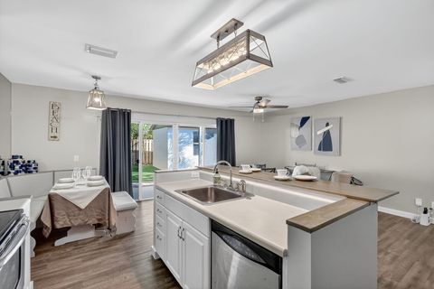 5785 SE Collins Avenue Stuart FL 34997