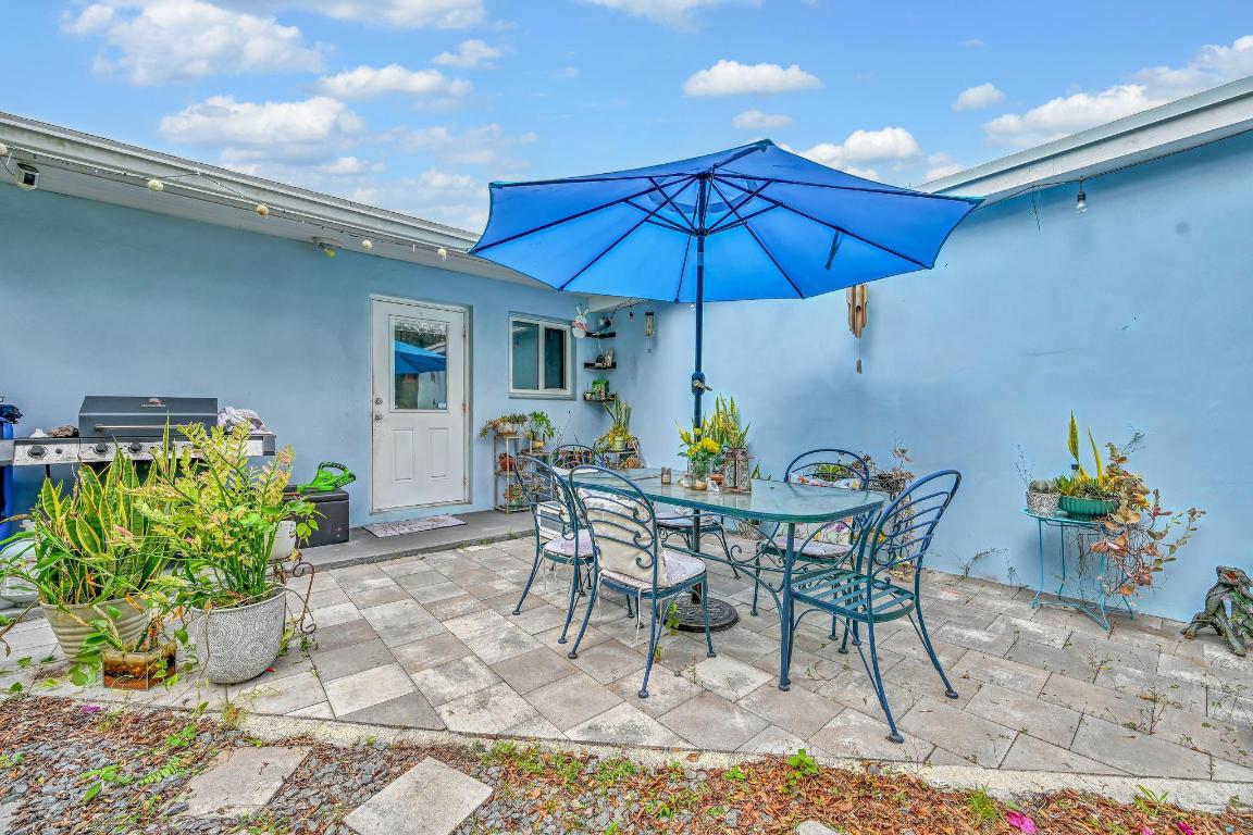 PINE GARDENS - Residential