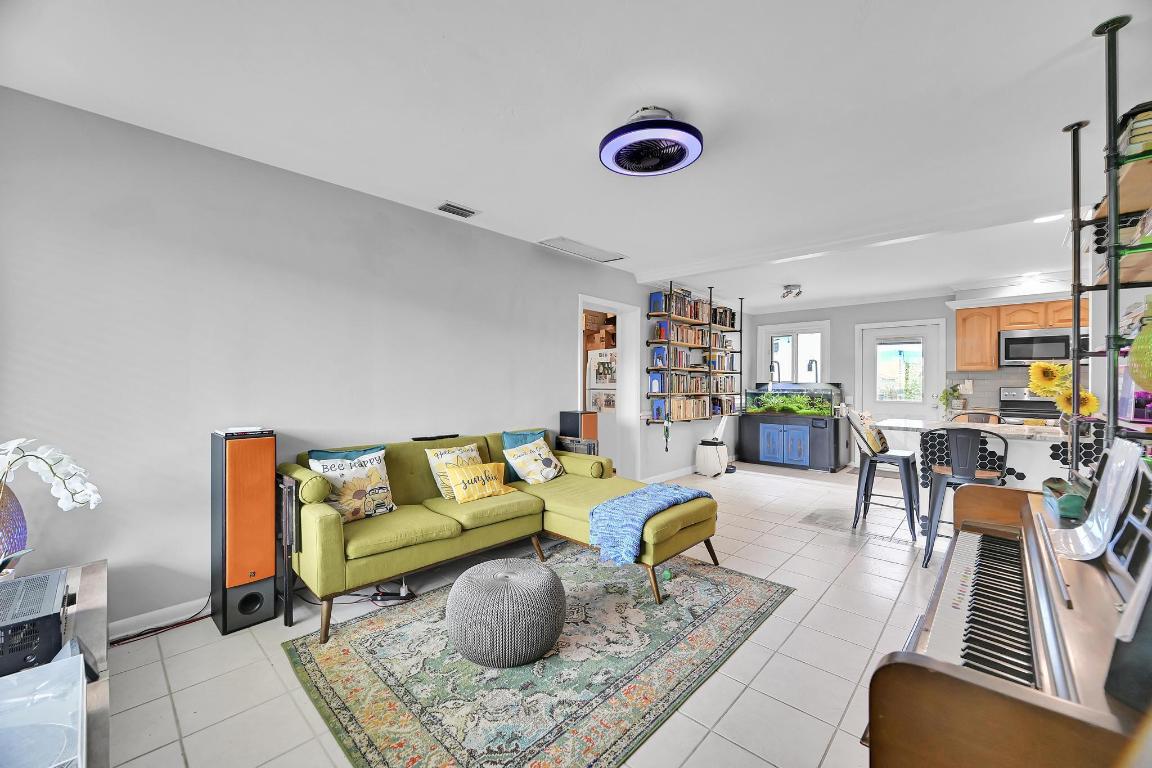 PINE GARDENS - Residential