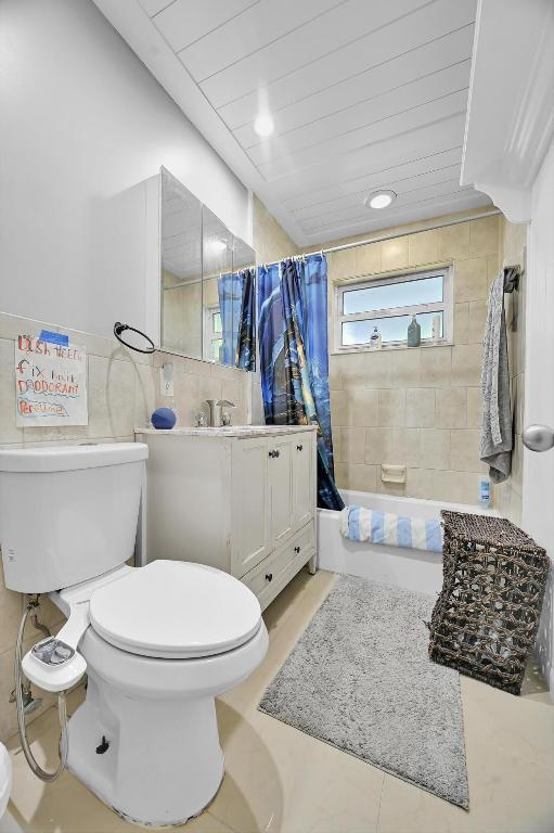 PINE GARDENS - Residential