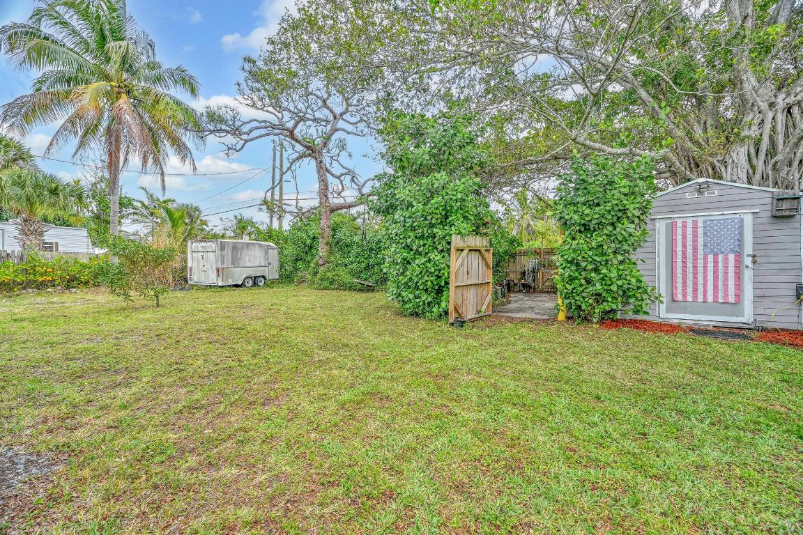 PINE GARDENS - Residential