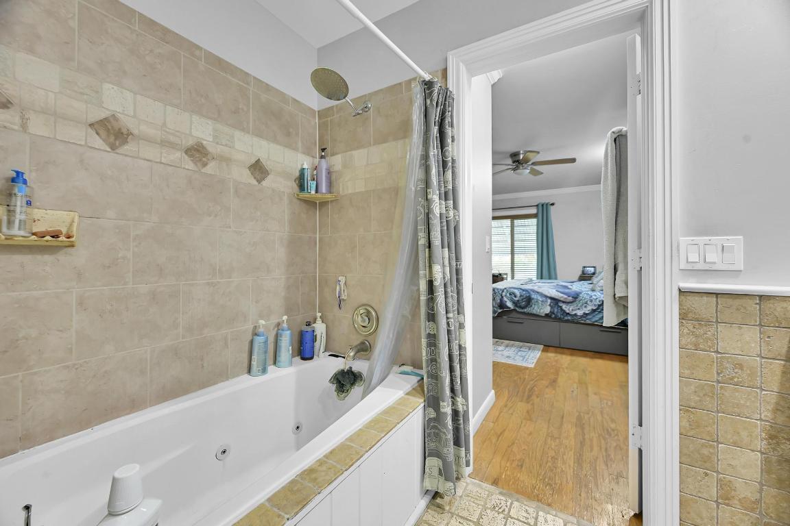 PINE GARDENS - Residential