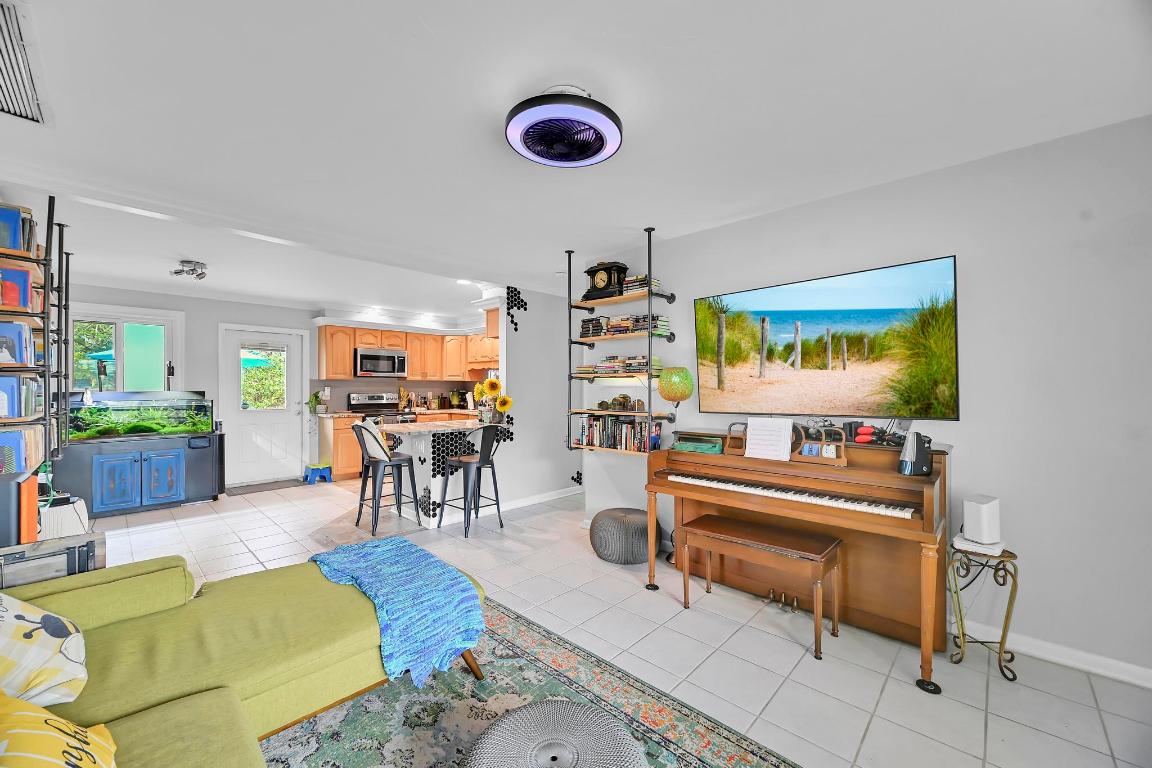 PINE GARDENS - Residential