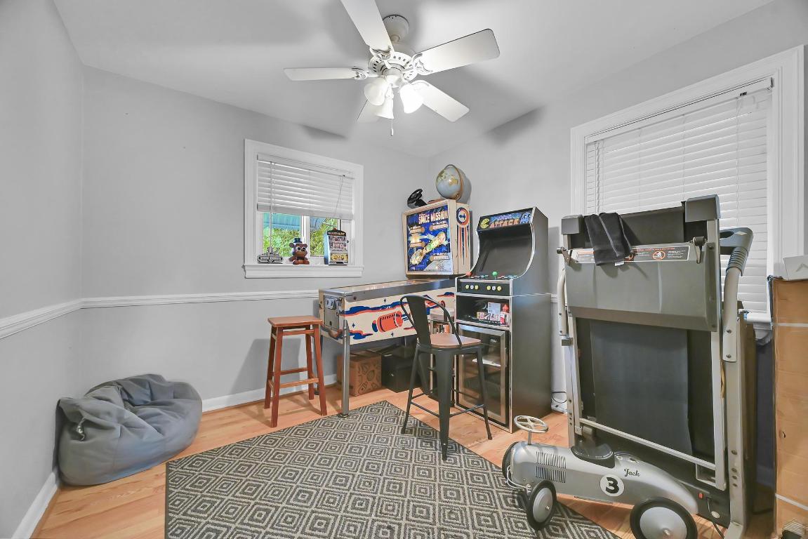 PINE GARDENS - Residential