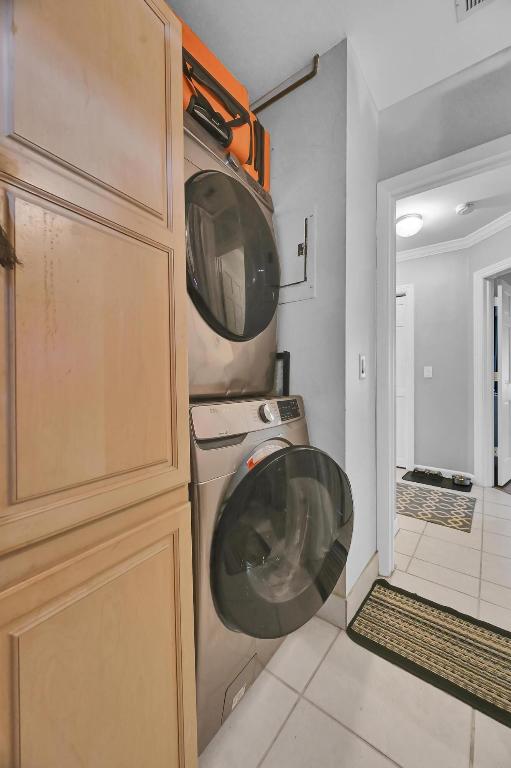 PINE GARDENS - Residential