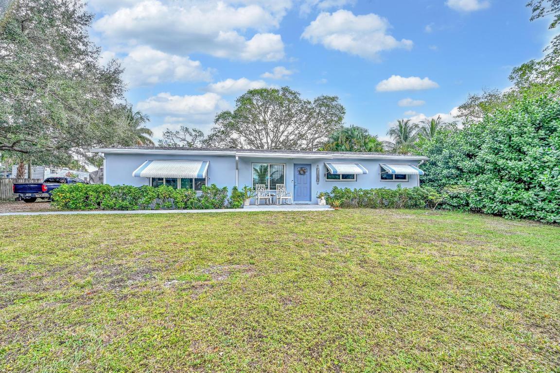 309 S Loxahatchee Drive