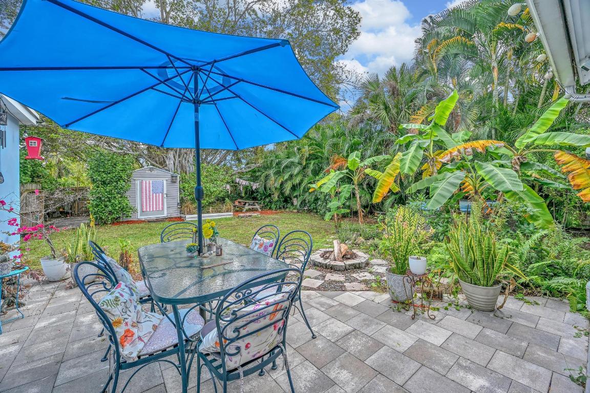 PINE GARDENS - Residential