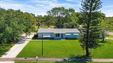 Photo of 309 S Loxahatchee Drive, Jupiter, FL 33458 (MLS # R11154832)