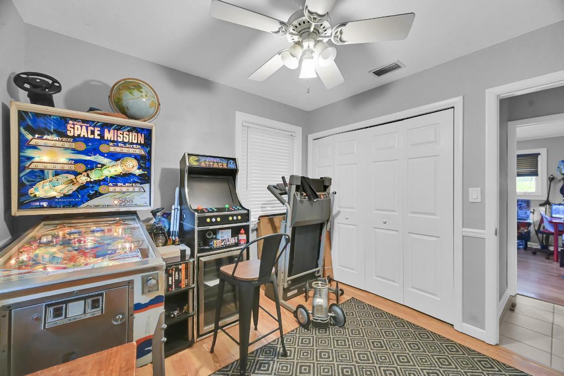 PINE GARDENS - Residential