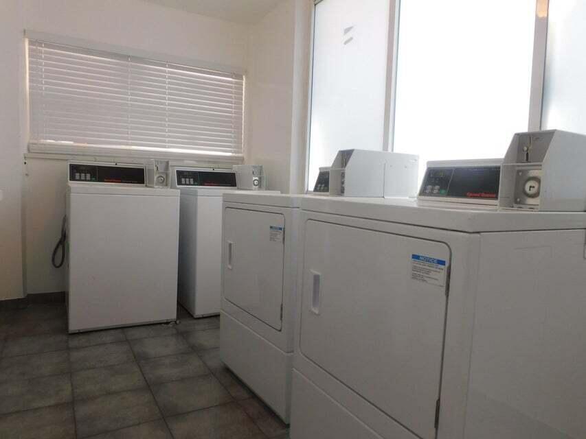 LAKE WORTH TOWN OF - Residential Lease