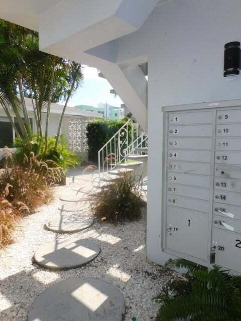 LAKE WORTH TOWN OF - Residential Lease