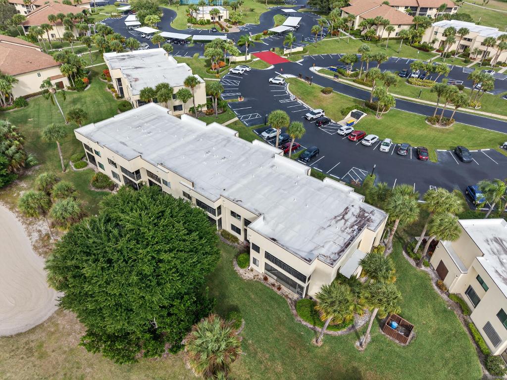 WILLIAMSBURG AT HERITAGE RIDGE CONDO - Residential