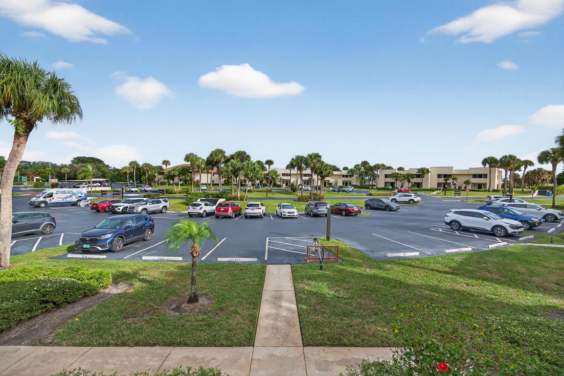 WILLIAMSBURG AT HERITAGE RIDGE CONDO - Residential